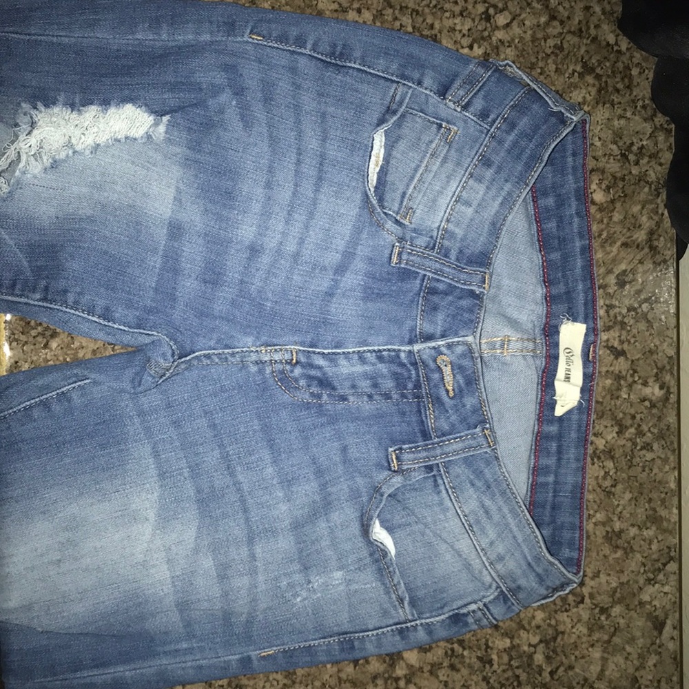 Ripped light jeans